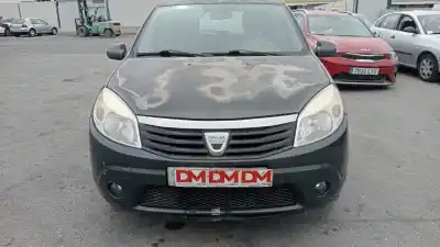 Veículo de Sucata dacia sandero ambiance do ano 2011 alimentado d4f732