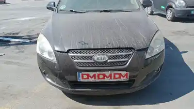 Veicolo di demolizione kia cee´d sporty wagon emotion dell'anno 2008 alimentato d4ea
