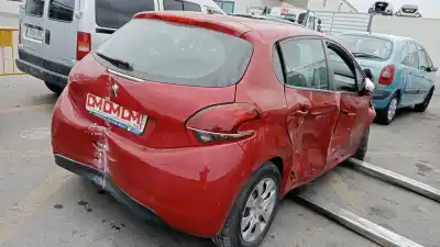 Veicolo di demolizione peugeot 208 access dell'anno 2018 alimentato bh02