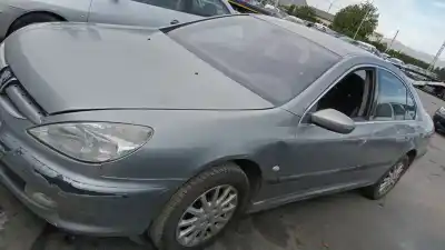 Vehículo de desguace PEUGEOT 607 (S1) Básico del año 2001 con motor 4HX