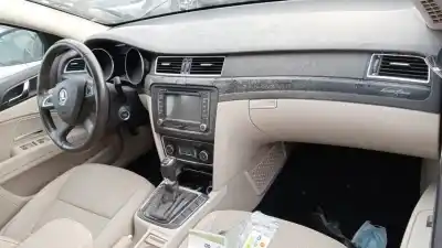 Veicolo di demolizione skoda suberb (3t4) elegance dell'anno 2020 alimentato ccza