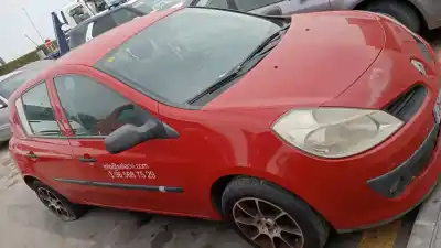 Здавання транспортного засобу renault clio iii pack authentique року 2008 потужний k9k768