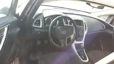 Scrapping Vehicle opel astra j lim. 1.7 16v cdti of the year 2010 powered a17dtr