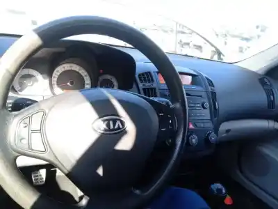 Scrapping Vehicle kia cee´d concept of the year 2007 powered d4fbl