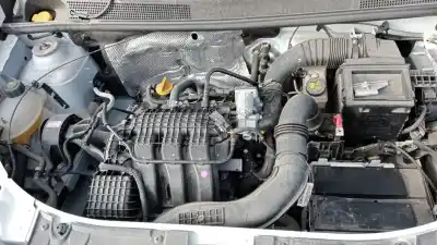 Veículo de Sucata dacia sandero access do ano 2019 alimentado d4f f7