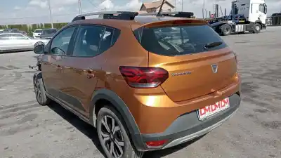 Veículo de Sucata dacia sandero comfort do ano 2021 alimentado h4de4