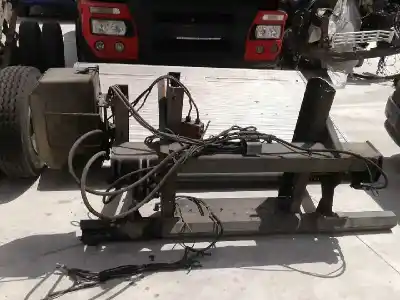 Veicolo di demolizione renault   dell'anno 0 alimentato dci4cj 01