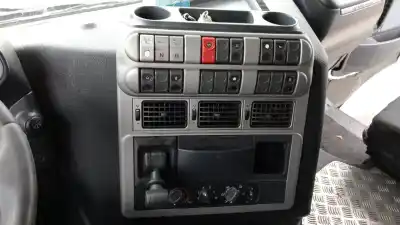 Veículo de Sucata iveco stralis 500 euro 4 do ano 2010 alimentado f3b3681b*s