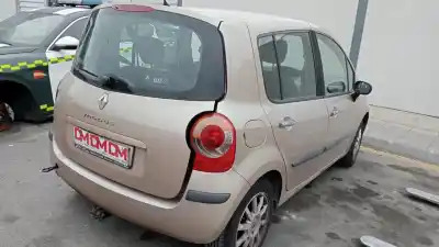 Sloopvoertuig renault grand modus dynamique van het jaar 2006 aangedreven k9k764