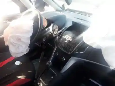 Vehicul casat opel zafira tourer expression al anului 2017 alimentat b16dth