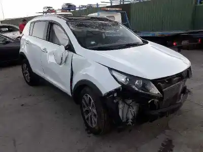 Scrapping Vehicle KIA SPORTAGE (SL) 1.7 Concept 4x2 of the year 2016 powered D4FD