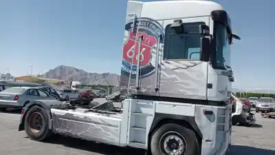Veicolo di demolizione renault   dell'anno 2016 alimentato dxi 13 520 euv