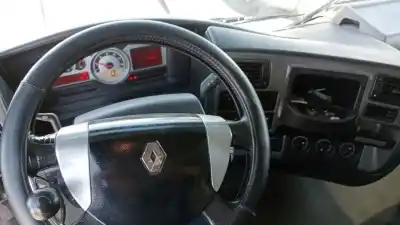 Veicolo di demolizione renault   dell'anno 2016 alimentato dxi 13 520 euv