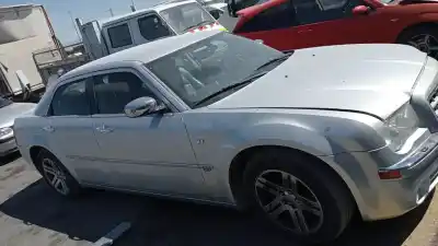 Veículo de Sucata chrysler 300 c 2.7 do ano 2004 alimentado 27fx