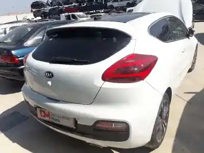 Здавання транспортного засобу kia cee´d drive року 2013 потужний d4fb