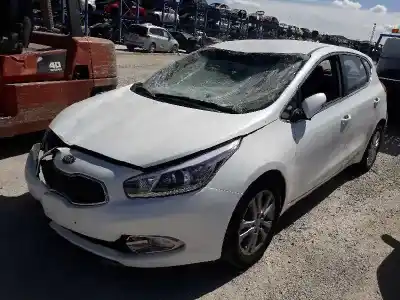 Здавання транспортного засобу kia cee´d concept року 2014 потужний d4fc