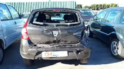 Vehicul casat dacia sandero básico al anului 2009 alimentat d4f f7