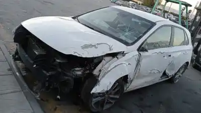 Veículo de Sucata hyundai i30 (pd) essence do ano 2021 alimentado g4lg