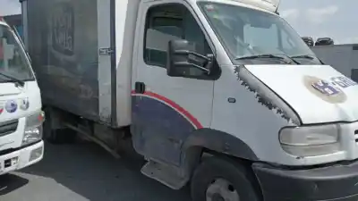 Veículo de Sucata renault mascot 160.35 do ano 2004 alimentado 8140.43n