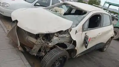 Veicolo di demolizione renault captur dynamique dell'anno 2019 alimentato hb4 b4