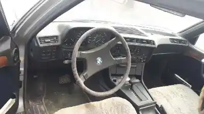 Veículo de Sucata bmw serie 7 (e23) 732i do ano 1981 alimentado m30b32
