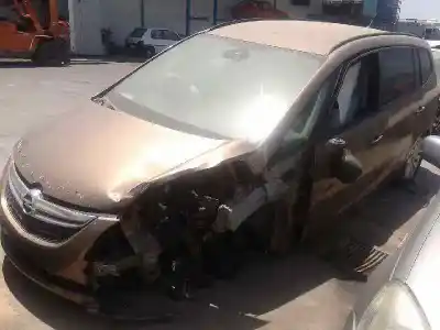 Veículo de Sucata opel zafira tourer excellence do ano 2013 alimentado a20dt