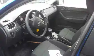 Veículo de Sucata skoda spaceback (5h) active do ano 2014 alimentado cbz