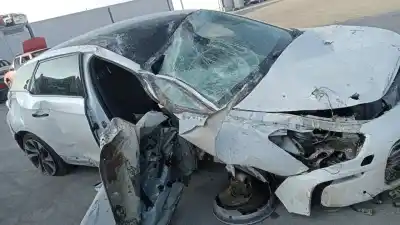 Veículo de Sucata CITROEN DS5 Desire Hybrid4 do ano 2013 alimentado RH02