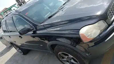 Veículo de Sucata VOLVO XC90 D5 Executive (7 asientos) (136kW) do ano 2006 alimentado D5244T4