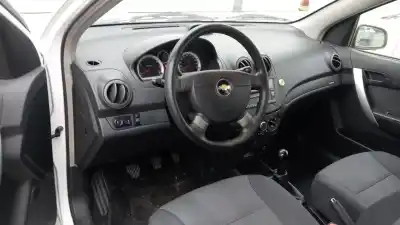 Véhicule à la ferraille chevrolet aveo ls de l'année 2010 alimenté b12d1