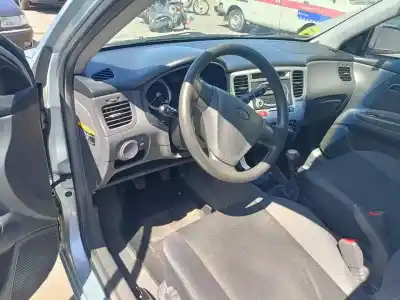 Scrapping Vehicle kia rio (jb) 1.4 16v of the year 2005 powered g4ee