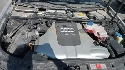Scrapping Vehicle audi a6 avant (4b5) 2.5 v6 24v tdi of the year 2002 powered 