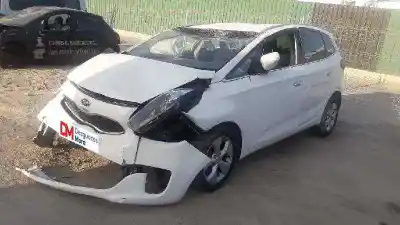 Veicolo di demolizione kia carens ( ) business dell'anno 2014 alimentato d4fd