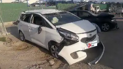 Veicolo di demolizione KIA CARENS ( ) Business dell'anno 2014 alimentato D4FD