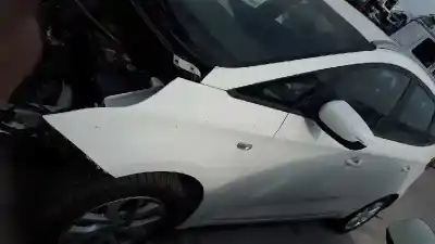 Veicolo di demolizione kia carens ( ) basic dell'anno 2018 alimentato d4fd