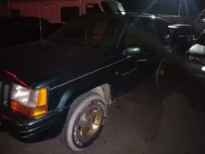 Sloopvoertuig jeep grand cherokee 2.5 d van het jaar 2000 aangedreven d m52