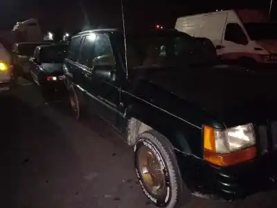 Verschrottungsfahrzeug JEEP GRAND CHEROKEE 2.5 D des Jahres 2000 angetrieben D M52