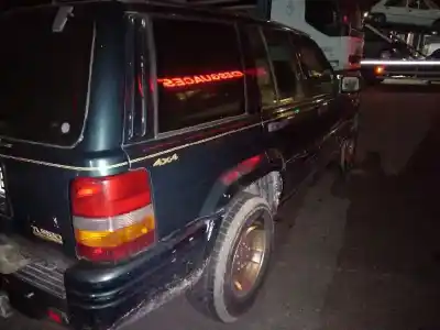 Sloopvoertuig jeep grand cherokee 2.5 d van het jaar 2000 aangedreven d m52
