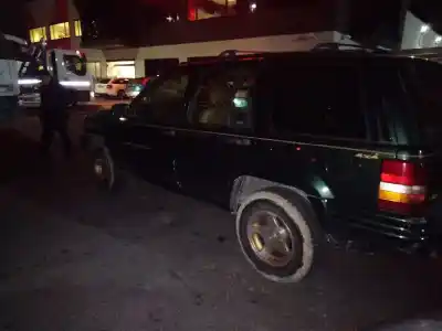 Sloopvoertuig jeep grand cherokee 2.5 d van het jaar 2000 aangedreven d m52