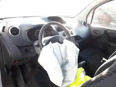 Vehicul casat renault kangoo profesional al anului 2013 alimentat k9k e8