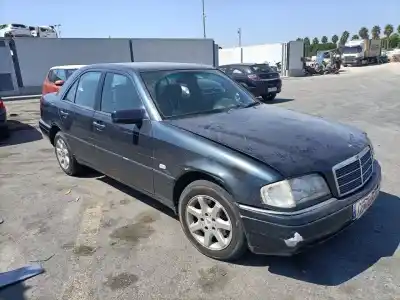 Vehículo de desguace MERCEDES CLASE C (W202) BERLINA 2.5 20V Turbodiesel CAT del año 1996 con motor 605