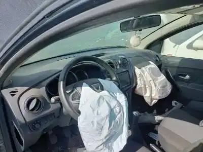 Veículo de Sucata dacia sandero 1.5 dci diesel fap cat do ano 2020 alimentado 