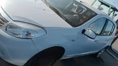 Véhicule à la ferraille dacia sandero laureate de l'année 2010 alimenté k9k 87