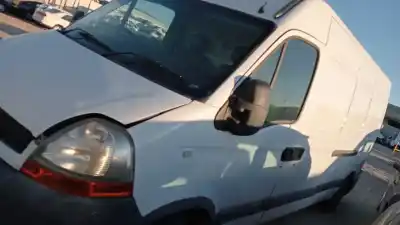 Sloopvoertuig renault master combi desde ´98 2.5 diesel 114 cv / 84 kw van het jaar 2003 aangedreven 