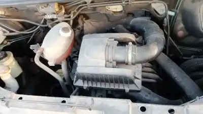 Sloopvoertuig renault master combi desde ´98 2.5 diesel 114 cv / 84 kw van het jaar 2003 aangedreven 