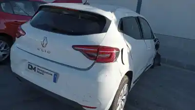 Veículo de Sucata renault clio v 1.5 blue dci diesel fap do ano 2022 alimentado 