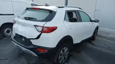 Veículo de Sucata kia stonic (ybcuv) 1.2 cat do ano 2023 alimentado g4lf
