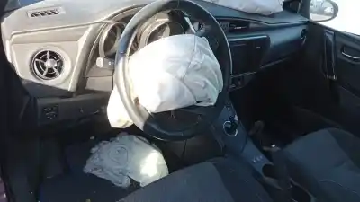 Veículo de Sucata toyota auris 1.8 16v do ano 2017 alimentado 2zr