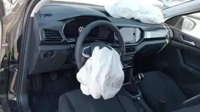 Veículo de Sucata volkswagen t-cross 1.0 tsi do ano 2023 alimentado dla