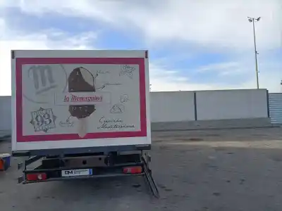 Veículo de Sucata nissan atleon 220 do ano 2008 alimentado bse4225e4